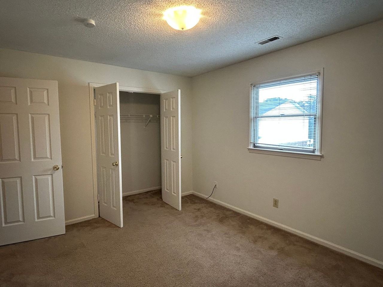 601 Timberline Drive Southeast - Photo 7 of 11