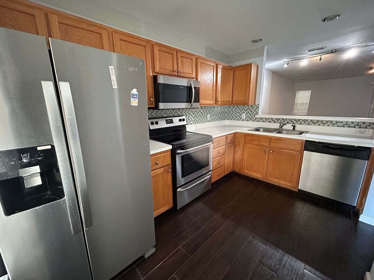 3712 Winborne Ln - Photo 5 of 12