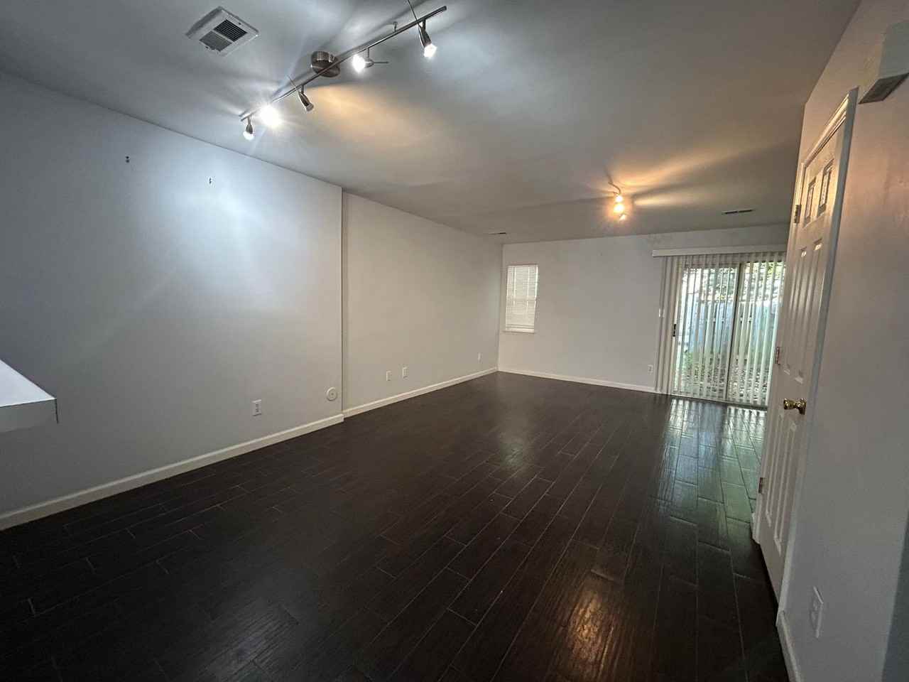 3712 Winborne Ln - Photo 6 of 12