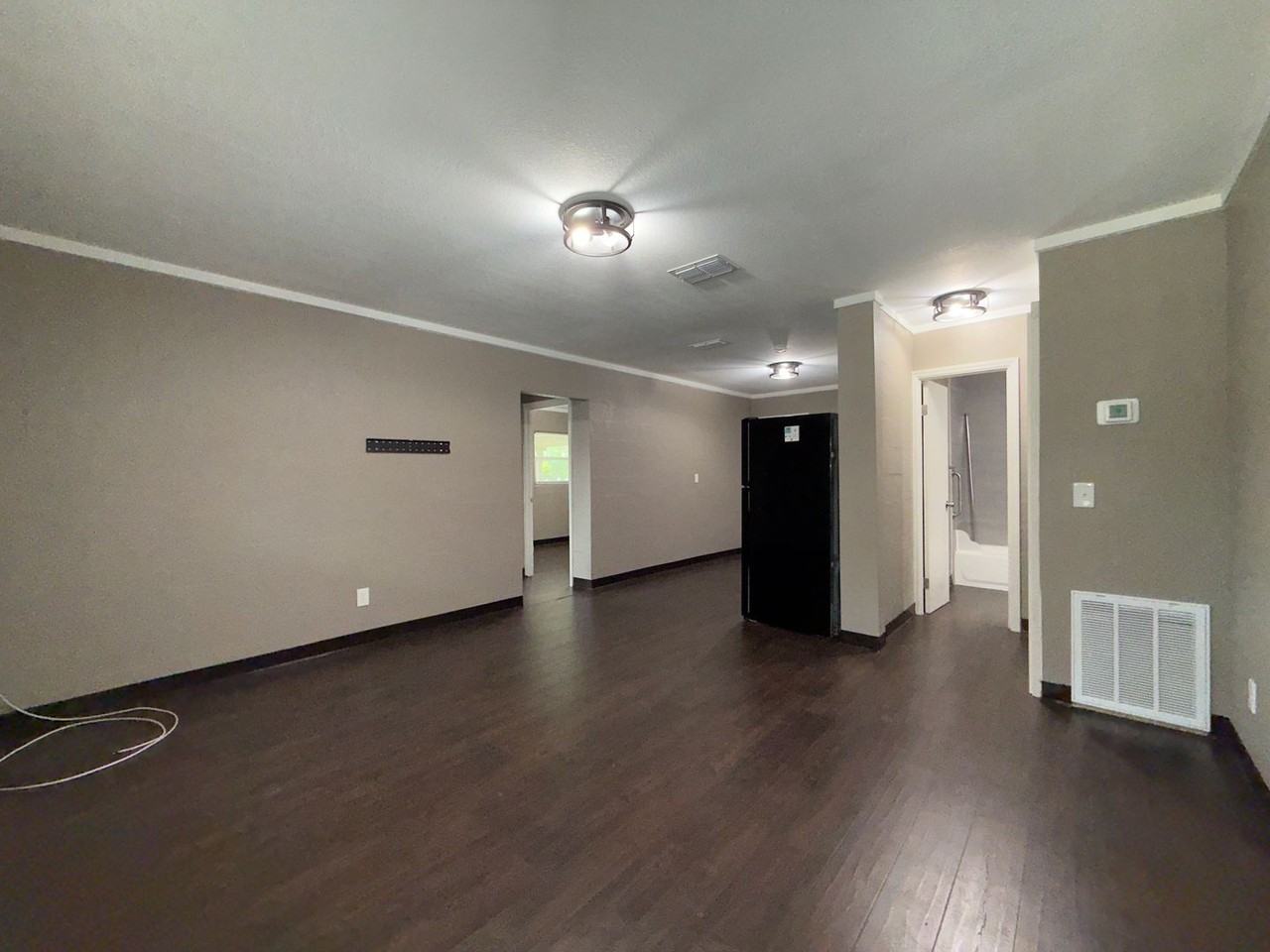 1044 Merritt Street - Photo 4 of 14