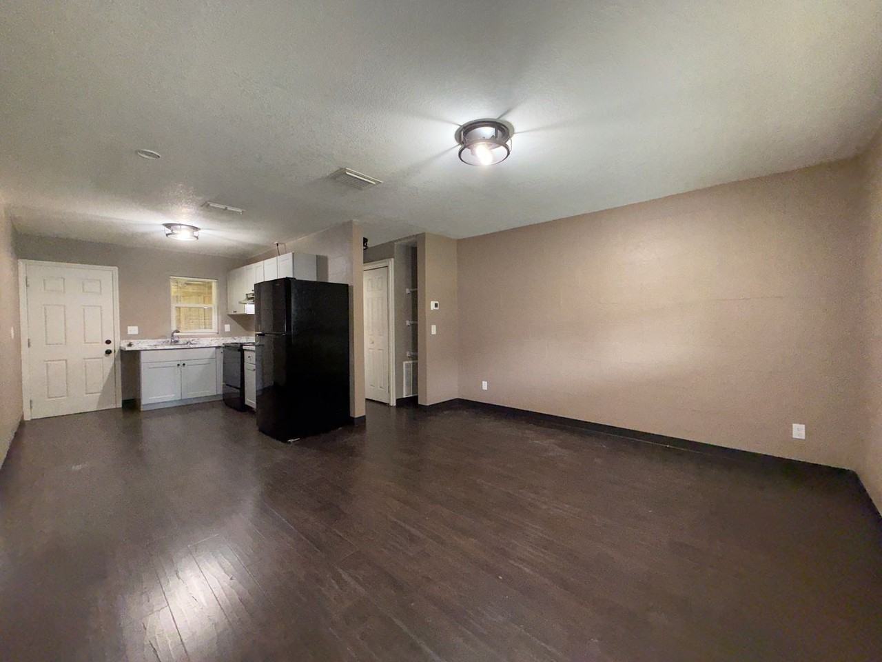 305 Marker Street - Photo 5 of 14