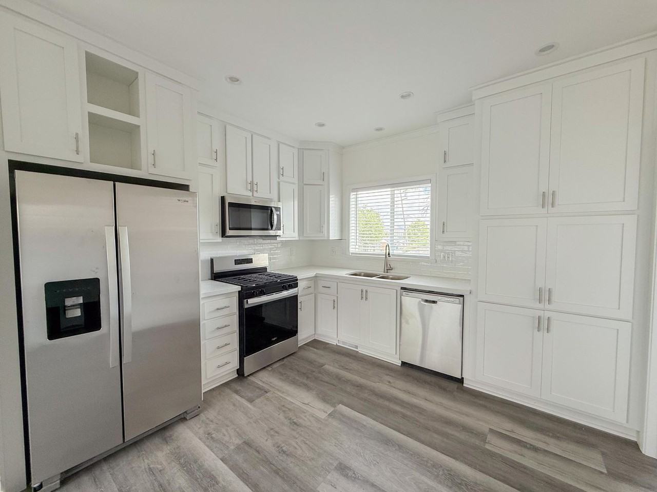 2379 Overlook Drive #A - Photo 5 of 26