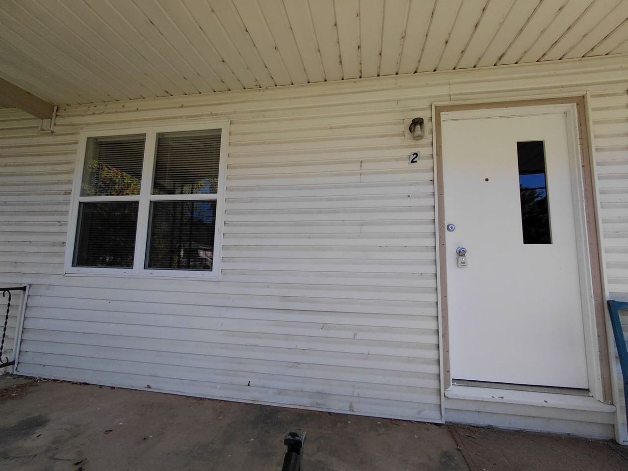 403 Historic 66 W - Photo 2 of 10