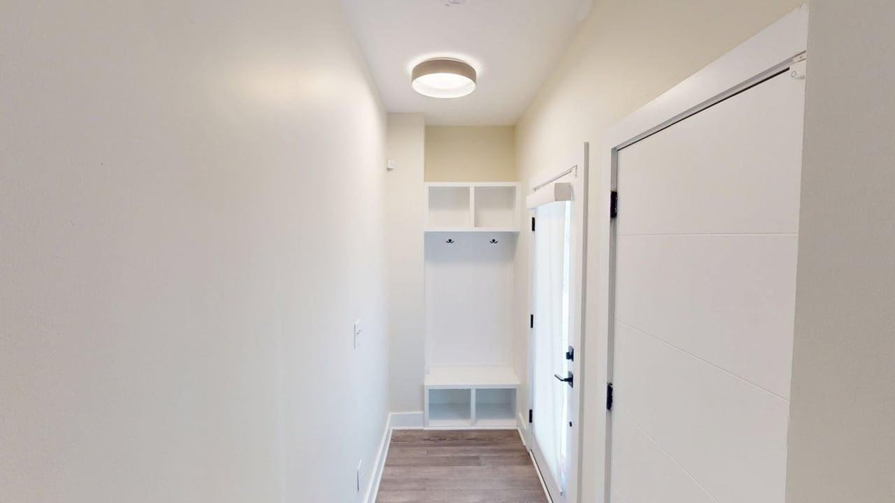 1211 Minter Pl - Photo 5 of 45