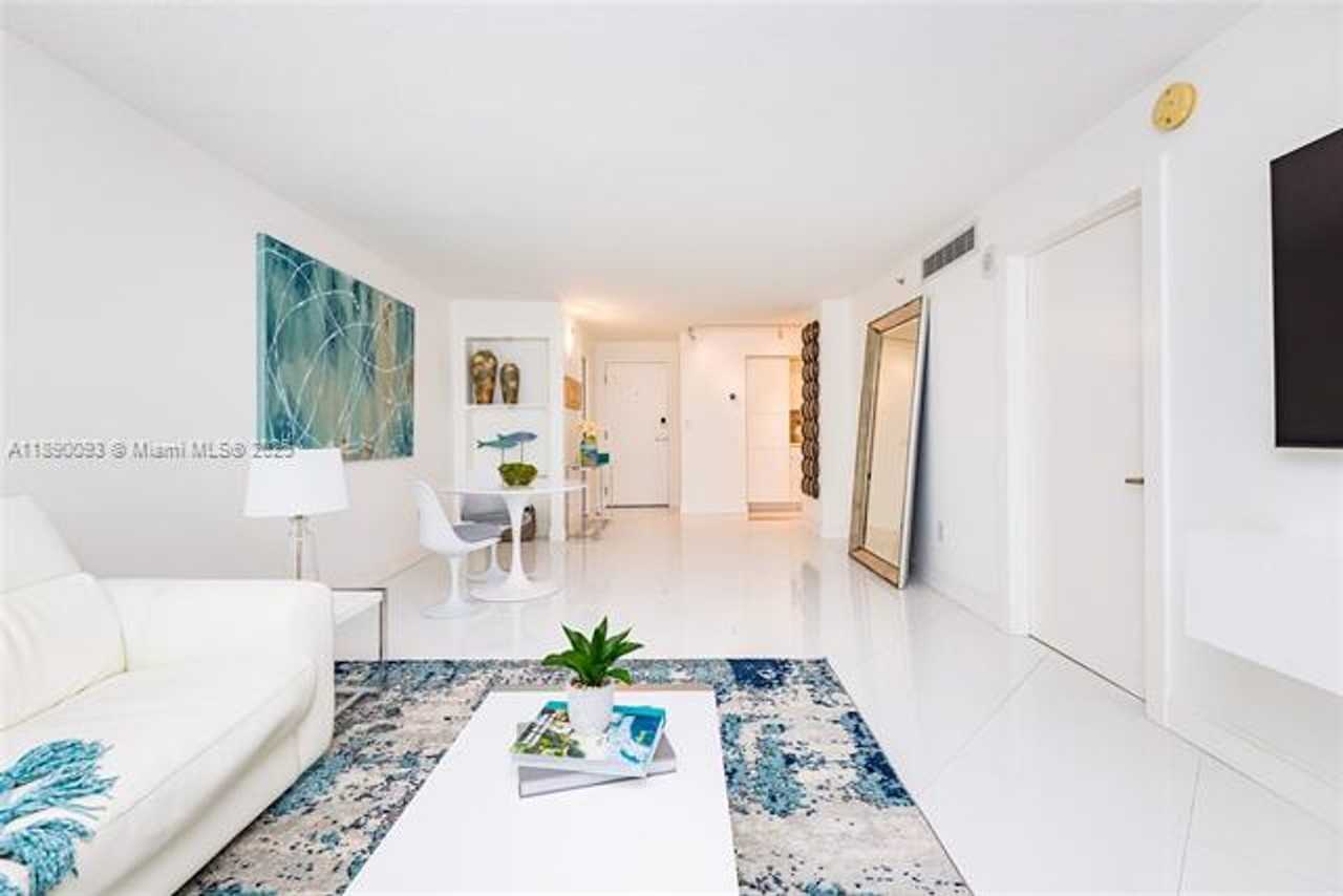 6917 6917 Collins Ave appt 720 - Photo 4 of 50