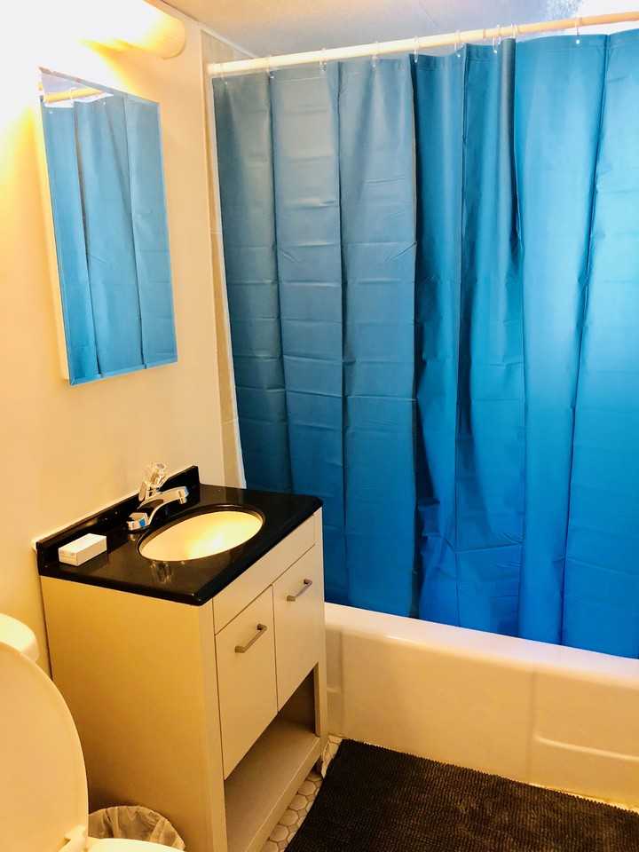 3455 Chemin de la Côte-des-Neiges - Photo 3 of 17