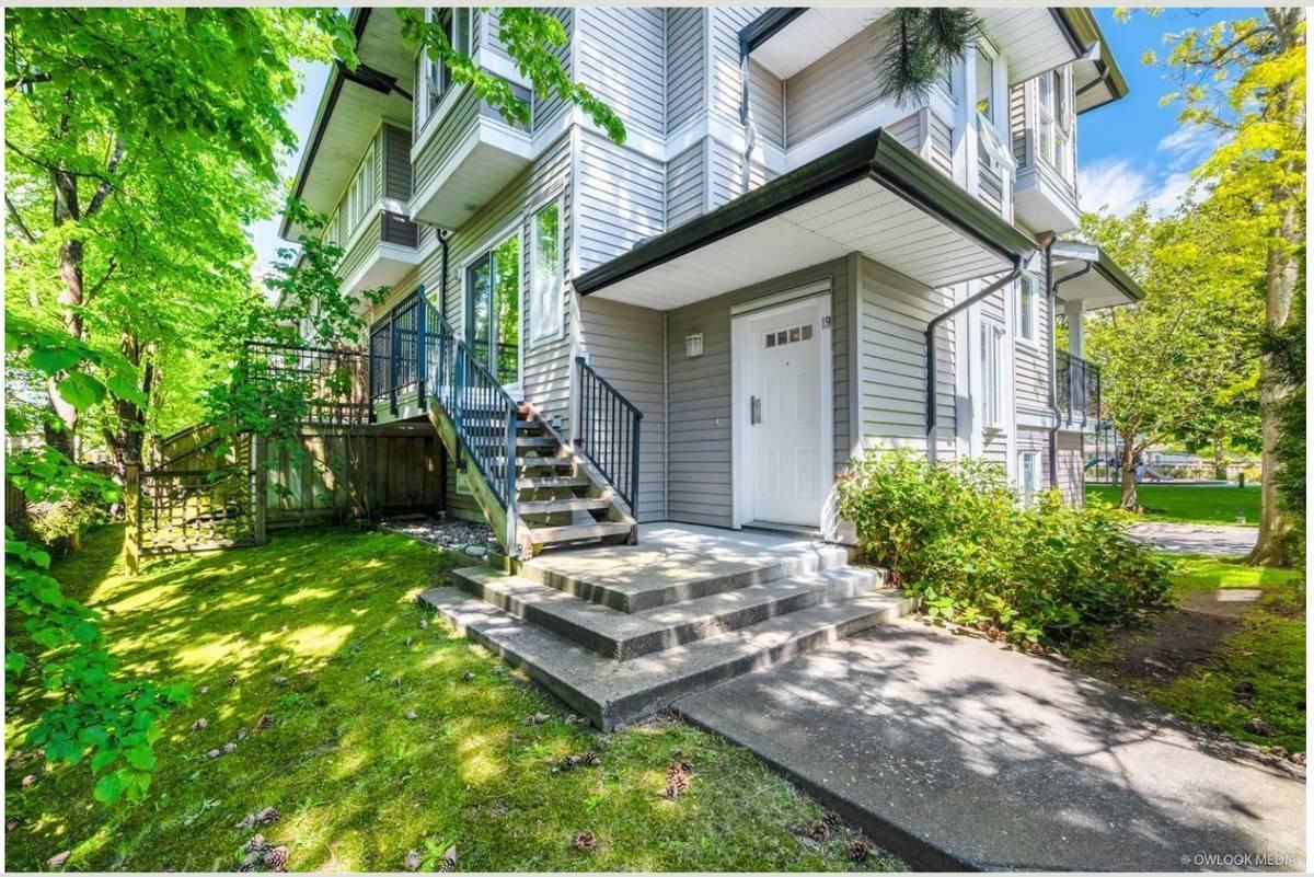 8433 Bennett Road - Photo 2 of 14