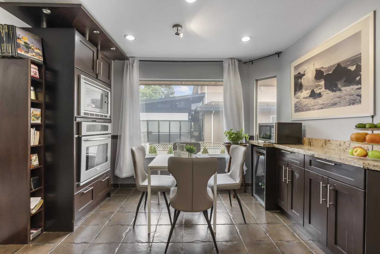 10568 169 St - Photo 5 of 15