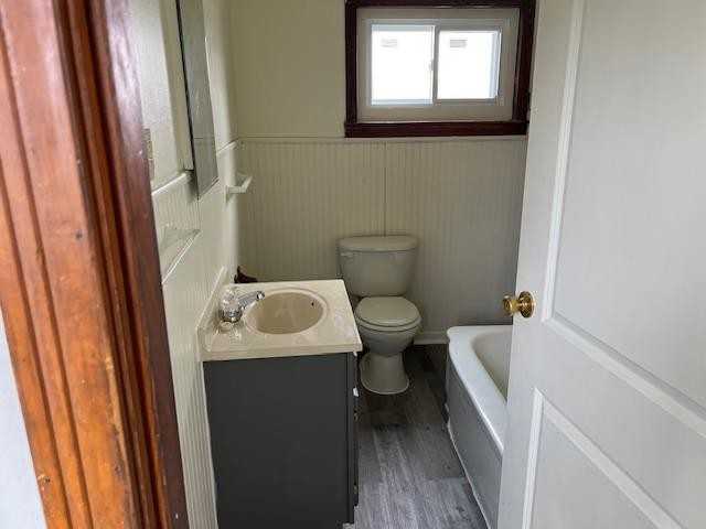 316 Ferndale St - Photo 5 of 11
