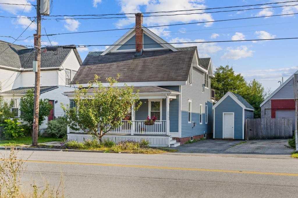 48 E St - Photo 2 of 36