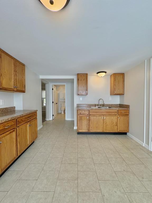 33 Payne St Apt B - Photo 3 of 19