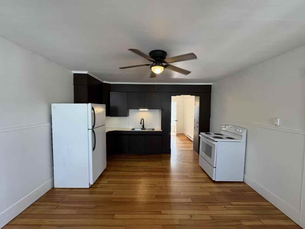 101 Brook St Apt E - Photo 3 of 13