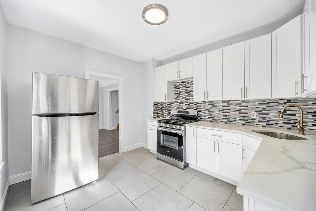 61 James St - Photo 3 of 3