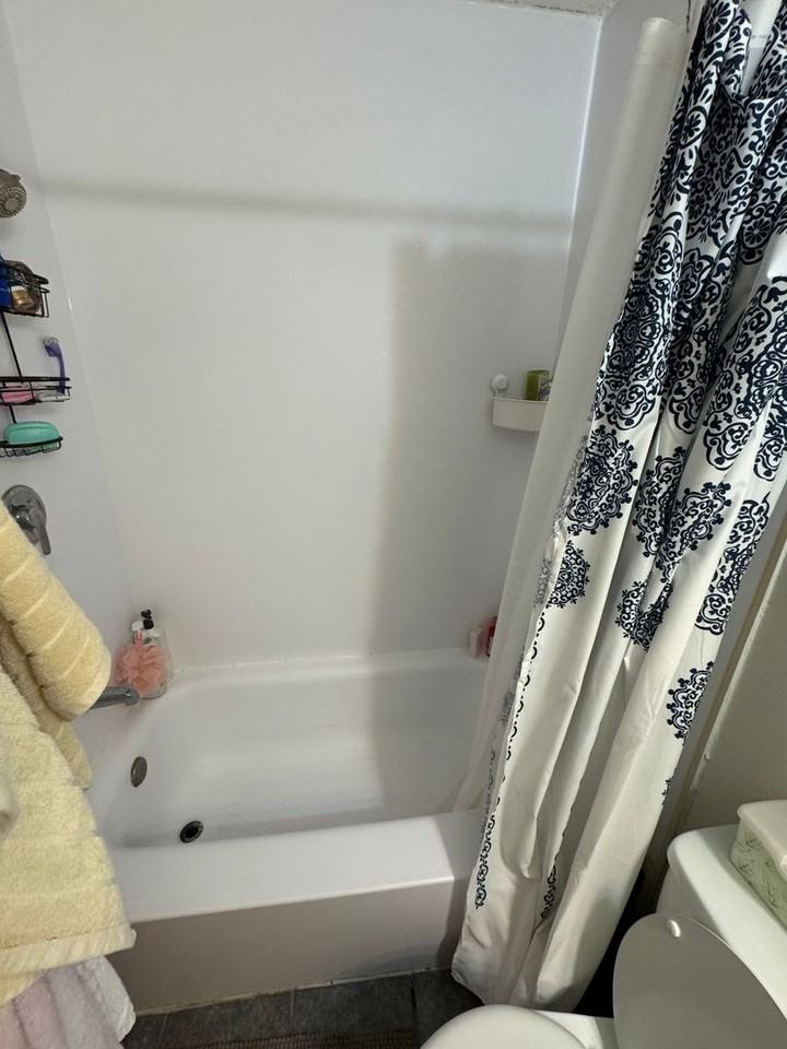 1004 7th St SE - Photo 2 of 11