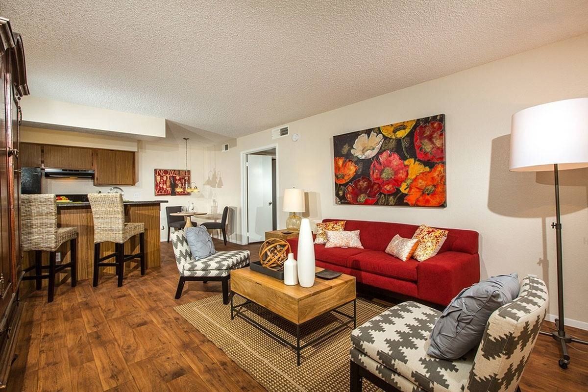 Metro on Main Apartments - Photo 2 of 18