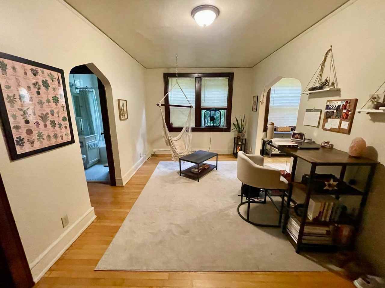 1827 E Park Pl - Photo 3 of 8