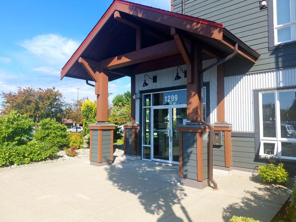 Tyee Apartments - Photo 2 of 10