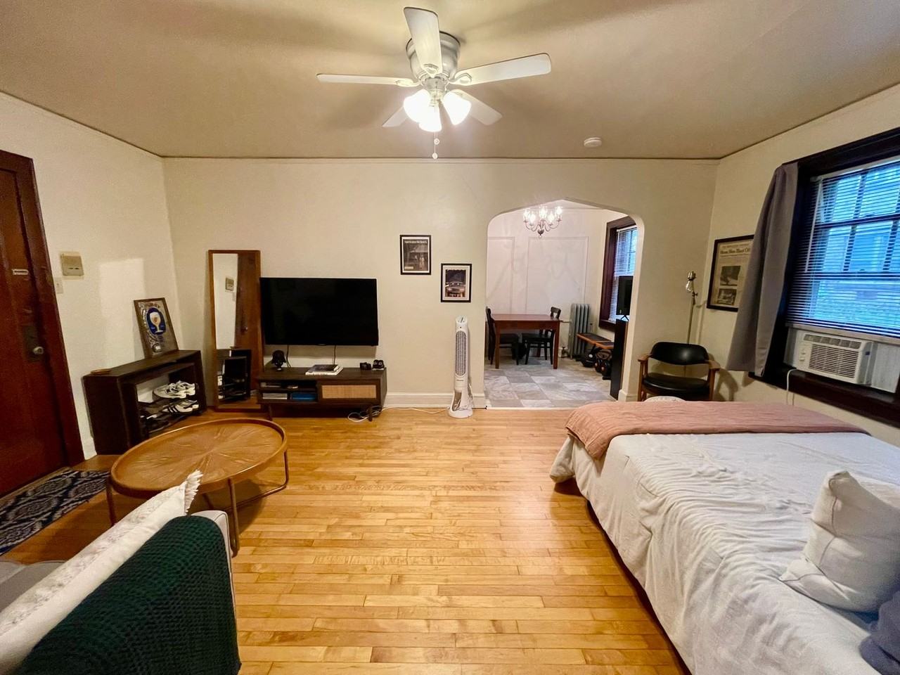 2632 N Oakland Ave - Photo 3 of 18