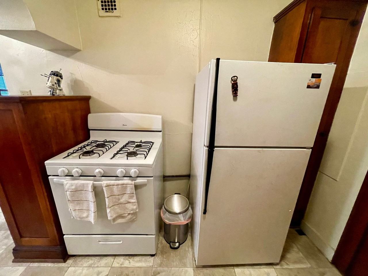 2632 N Oakland Ave - Photo 7 of 18