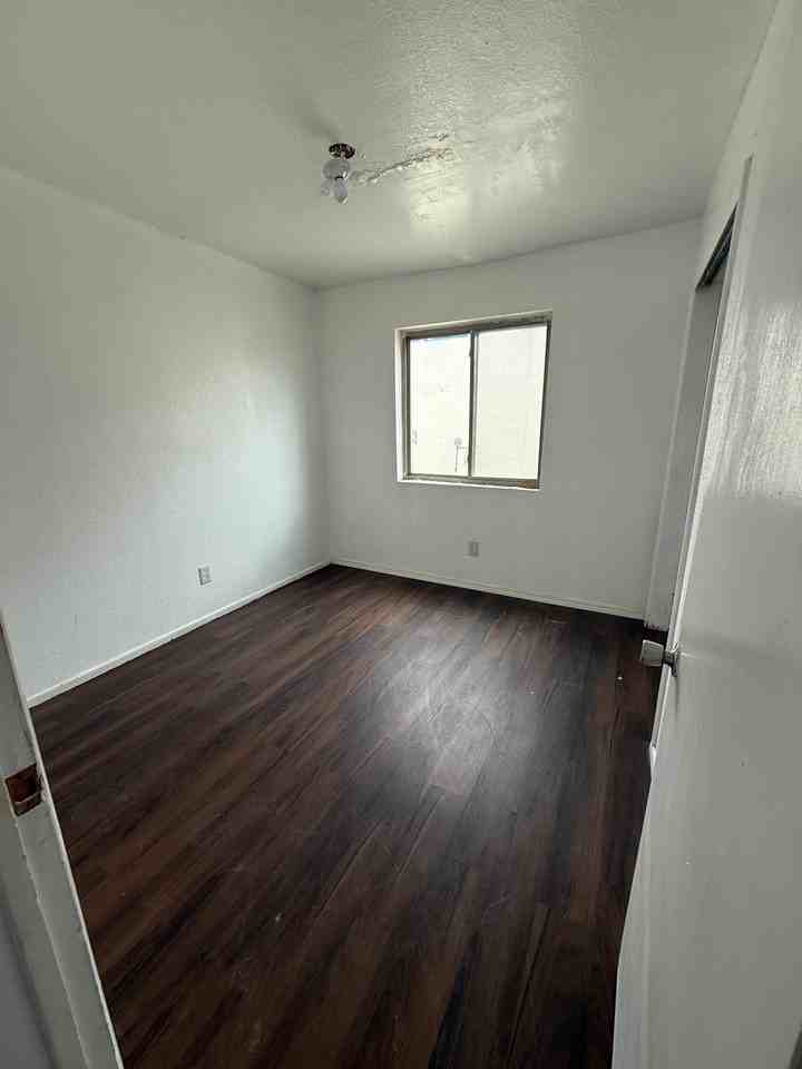 10224 Hatchett Road - Photo 3 of 17