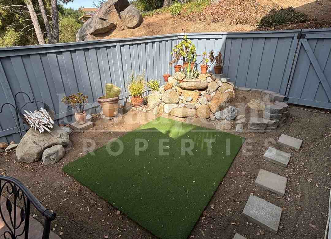 10029 Sage Hill Way #A - Photo 3 of 8