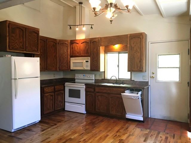 6239 Roland Drive - Photo 3 of 10