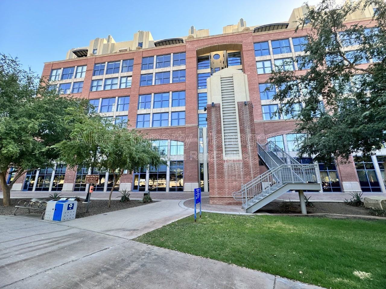 21 E 6th St #306 - Photo 4 of 18