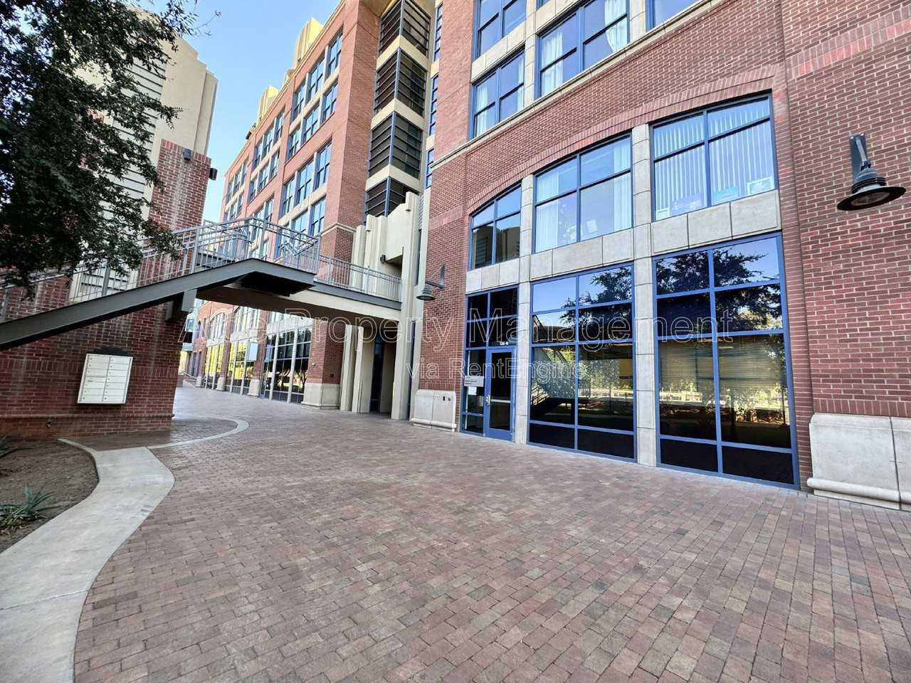 21 E 6th St #306 - Photo 5 of 18