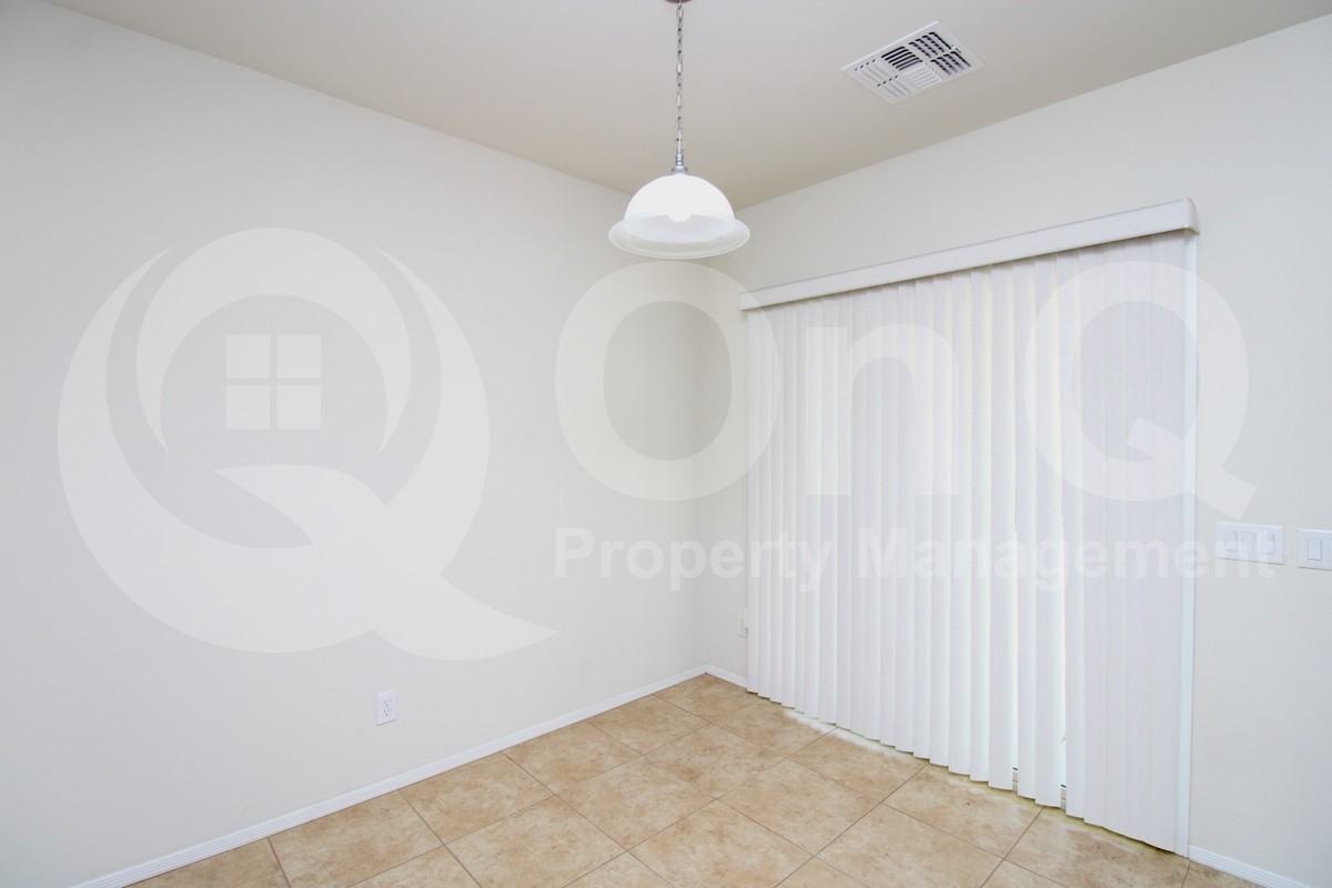 7601 W Congressional Way - Photo 6 of 24