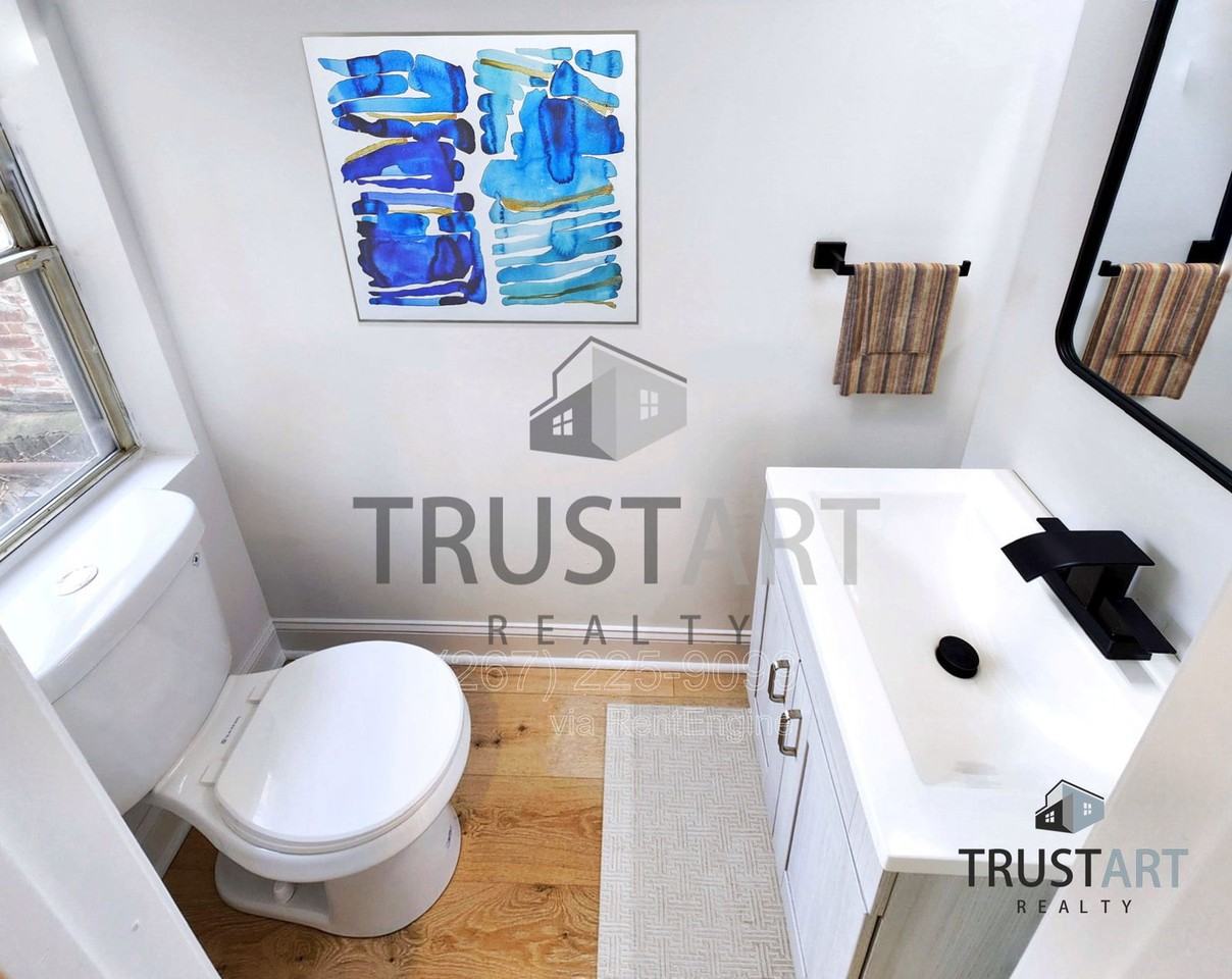 1910 N Myrtlewood St #1 - Photo 7 of 20
