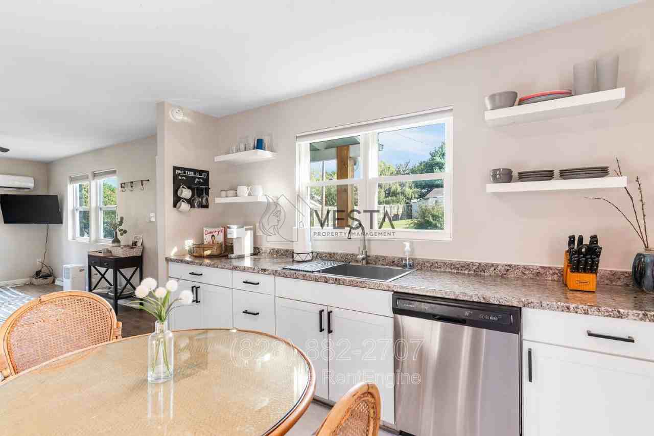 70 Smith Graveyard Road - Photo 7 of 21