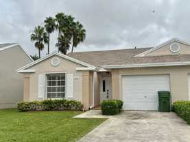 2215 Se 6th Ct - Photo 1 of 1