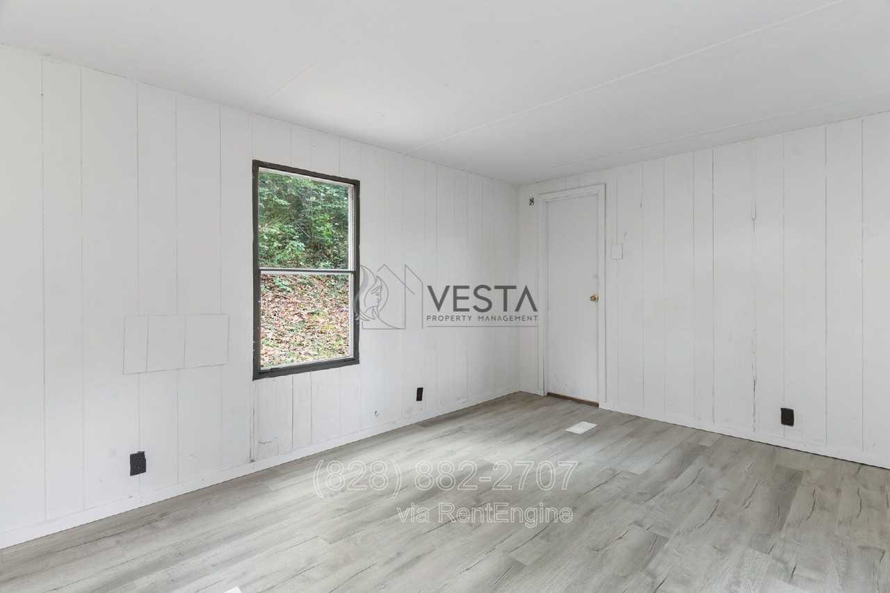 703 Macedonia Rd - Photo 6 of 18