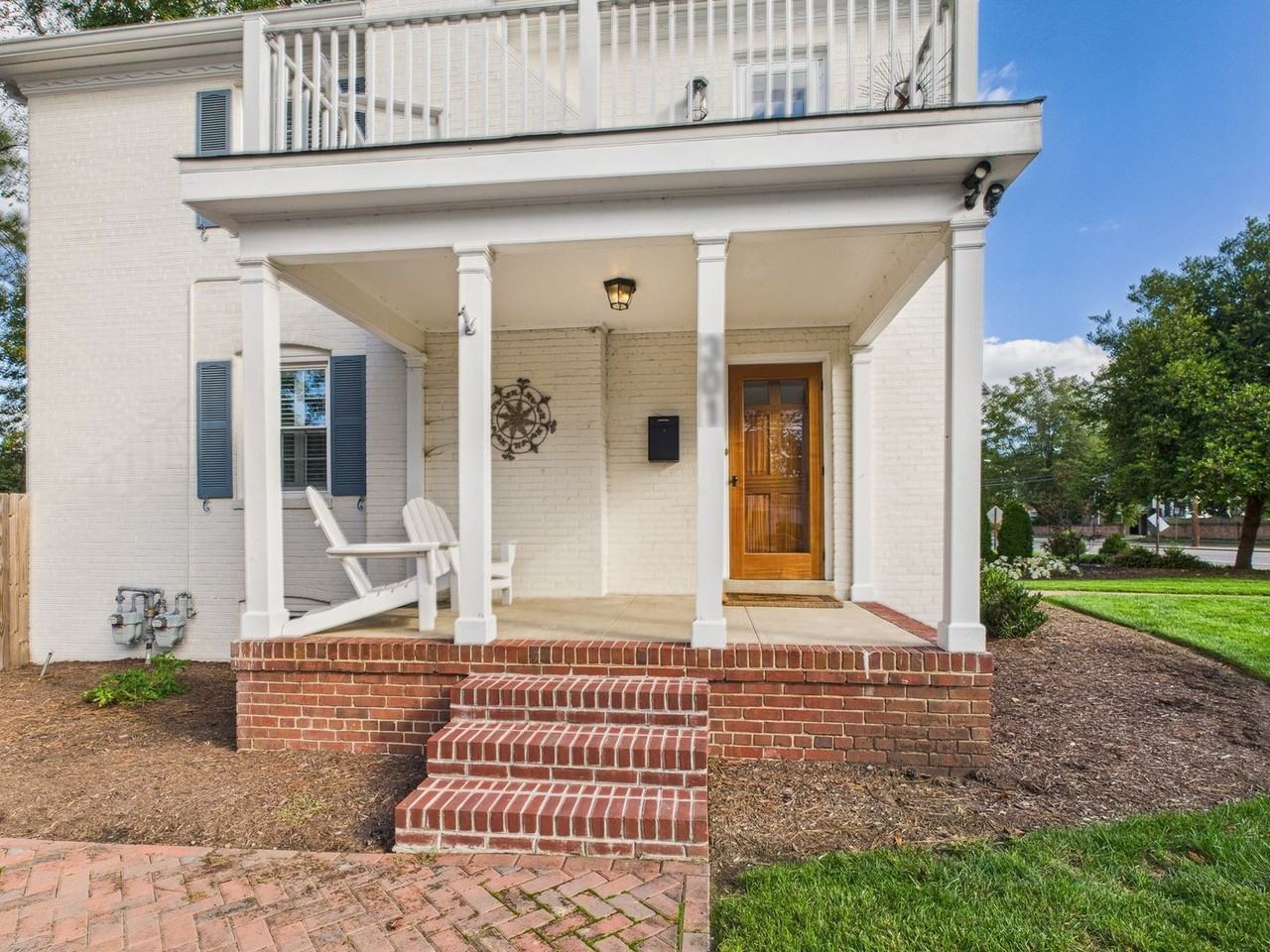 301 Seneca Road - Photo 5 of 31