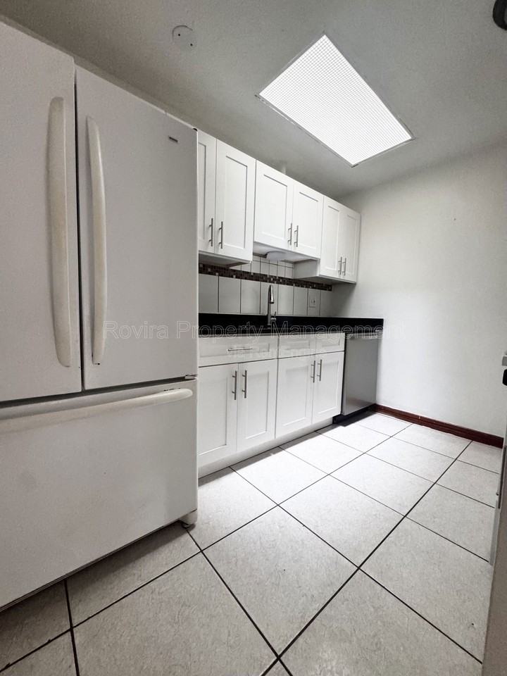 4108 Flying Fortress Ave - Photo 5 of 9