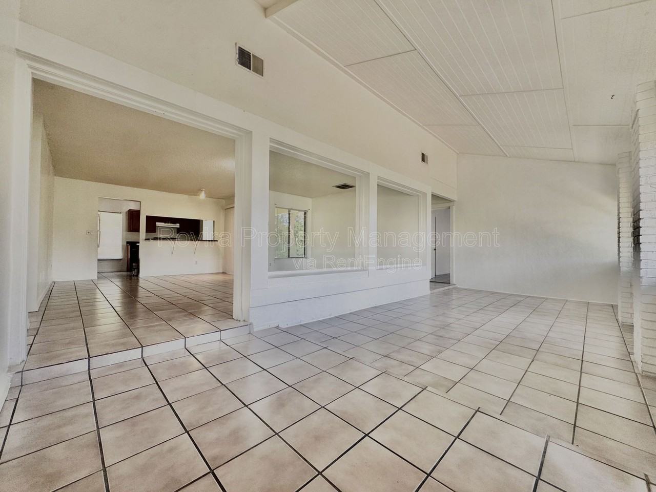 708 Green Ct - Photo 3 of 10