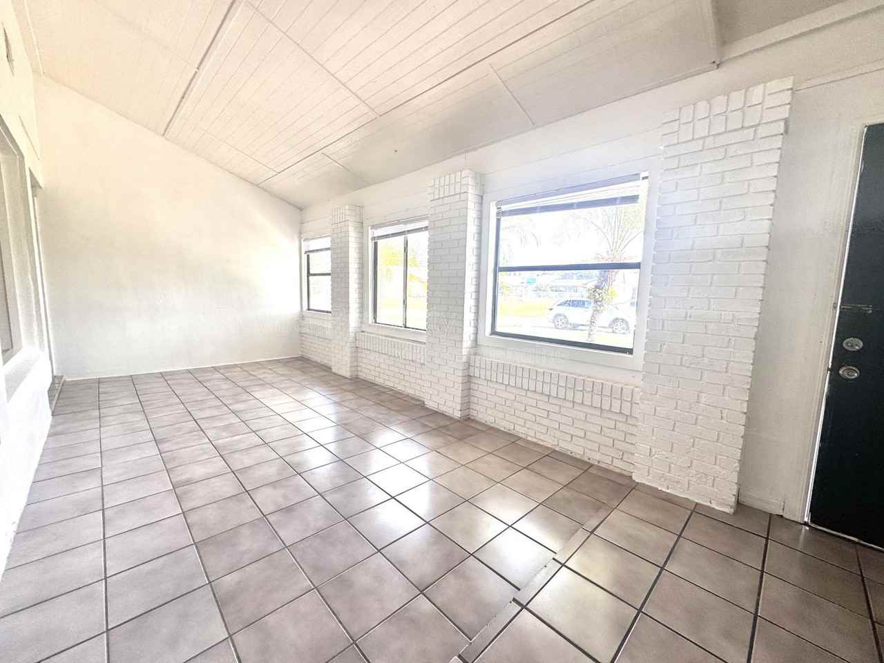 708 Green Ct - Photo 6 of 10