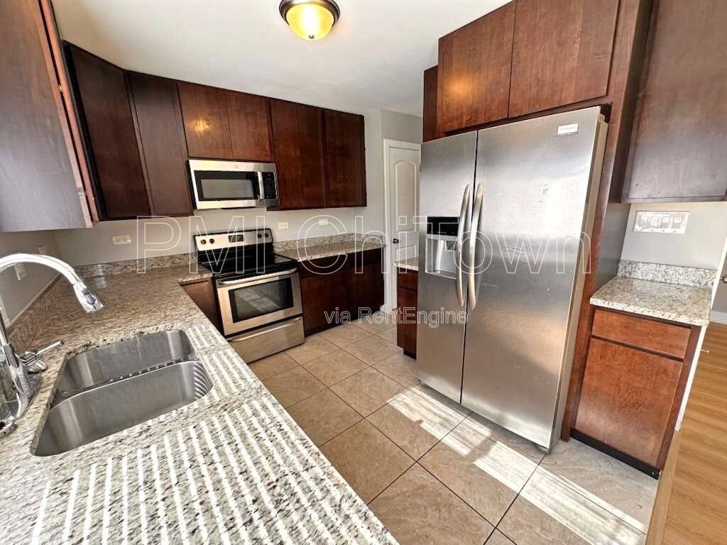 1117 Court B - Photo 5 of 16