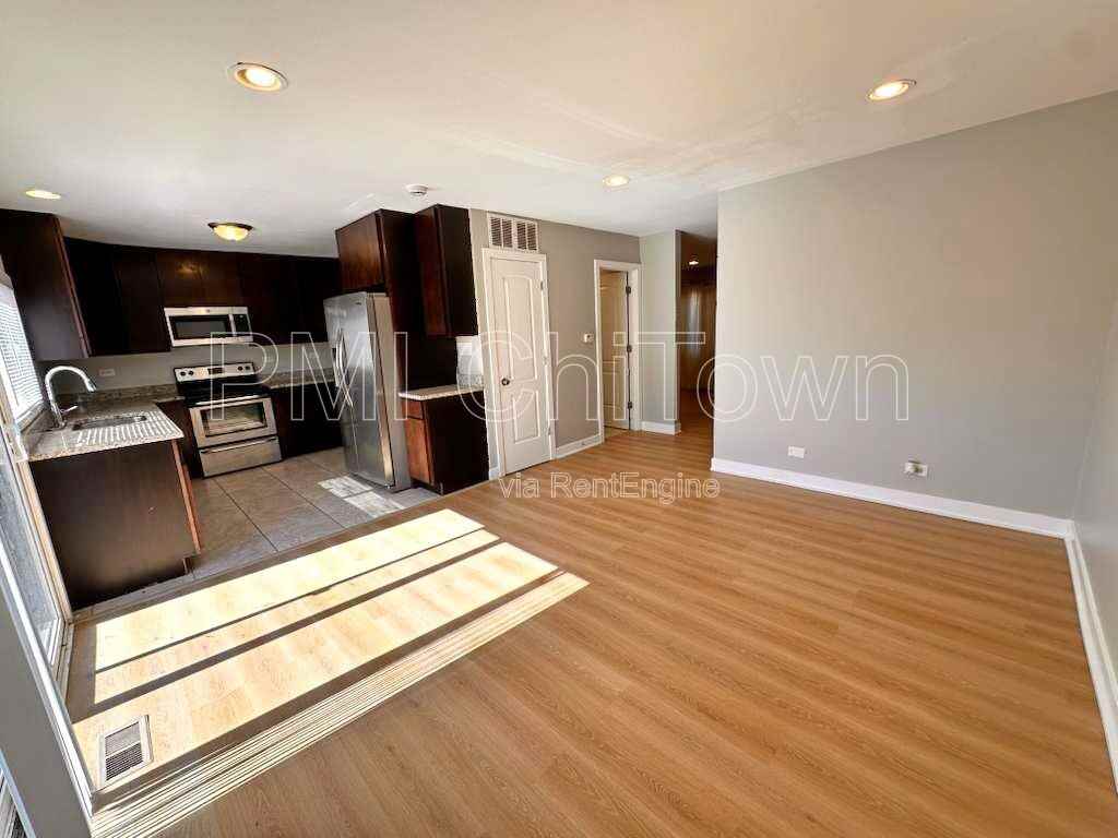 1117 Court B - Photo 6 of 16