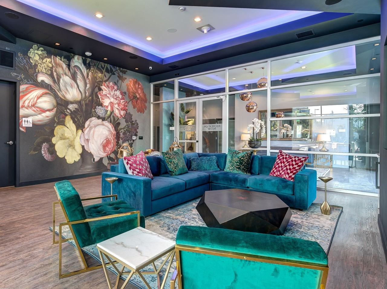 MODERNO Metro Luxury Living - Photo 3 of 50