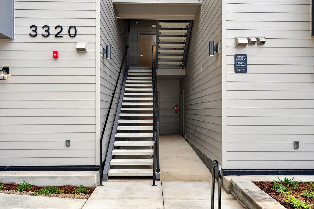 3320 SE 90th Pl - Photo 4 of 7