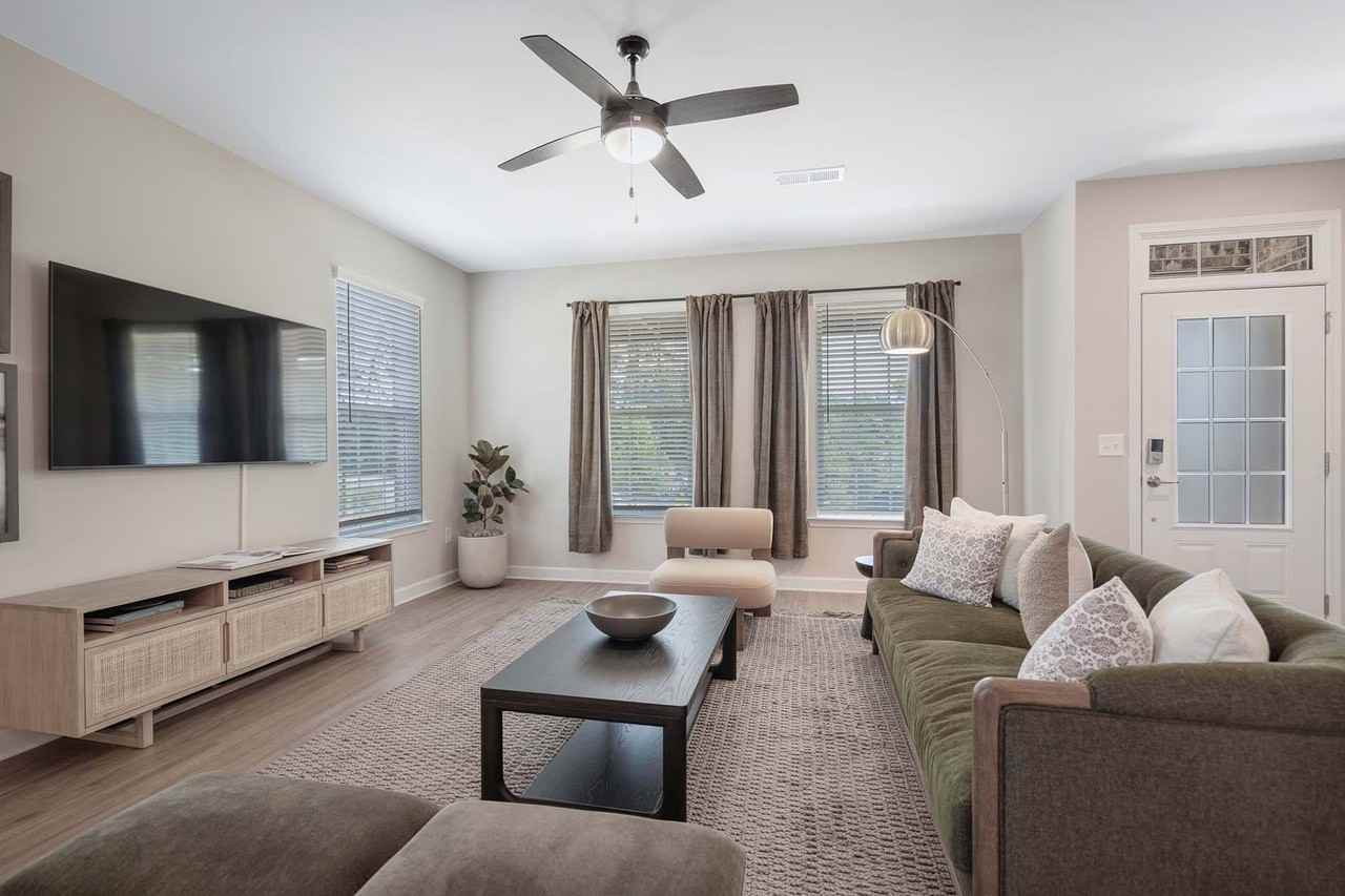 Tessa Jodeco Townhomes - Photo 4 of 50