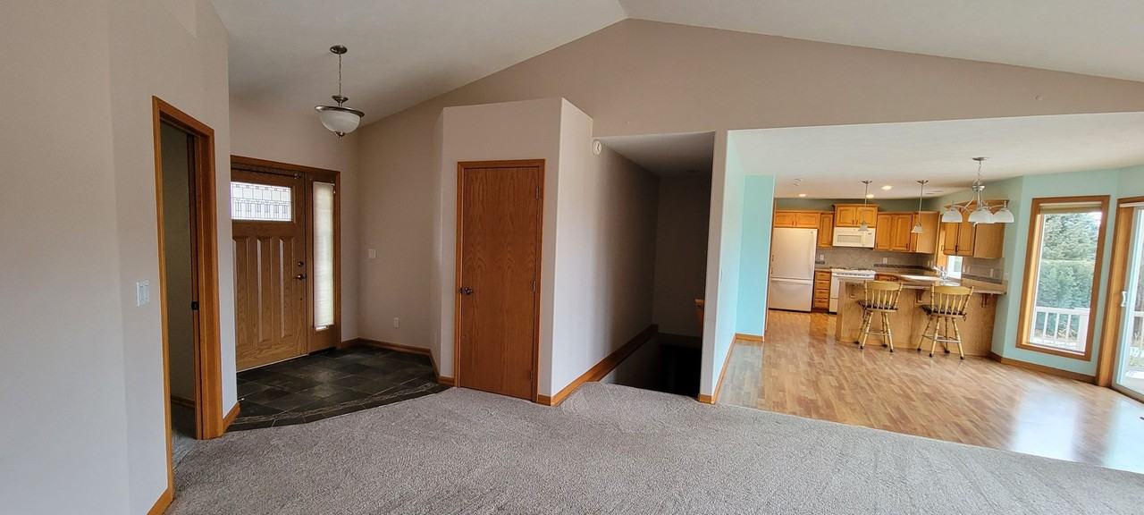 3719 E Thrush Ln - Photo 3 of 26