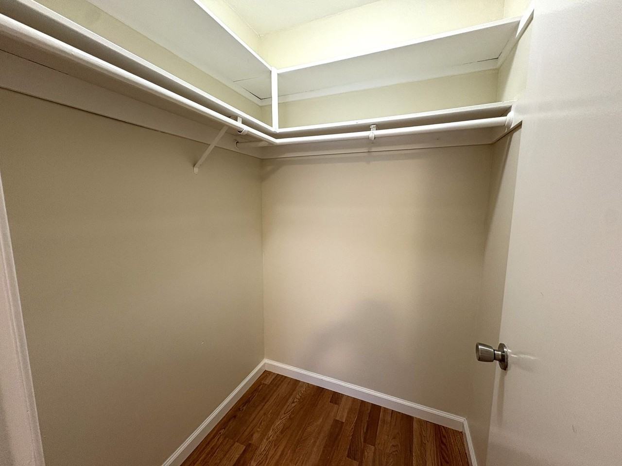 1325 Mills St #7 - Photo 7 of 11