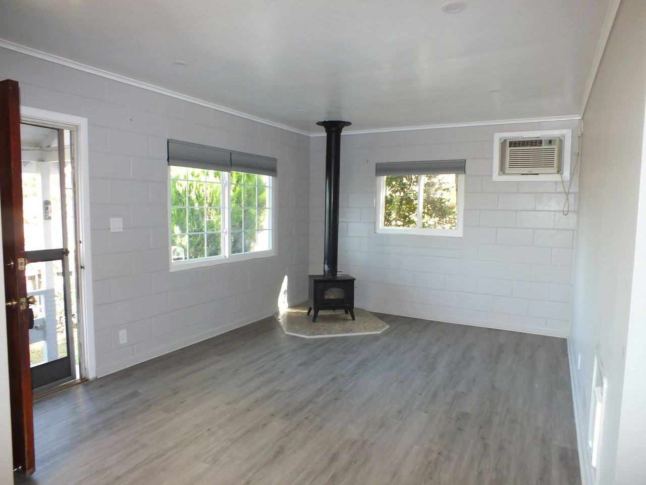 1011 Pardi Way - Photo 2 of 15