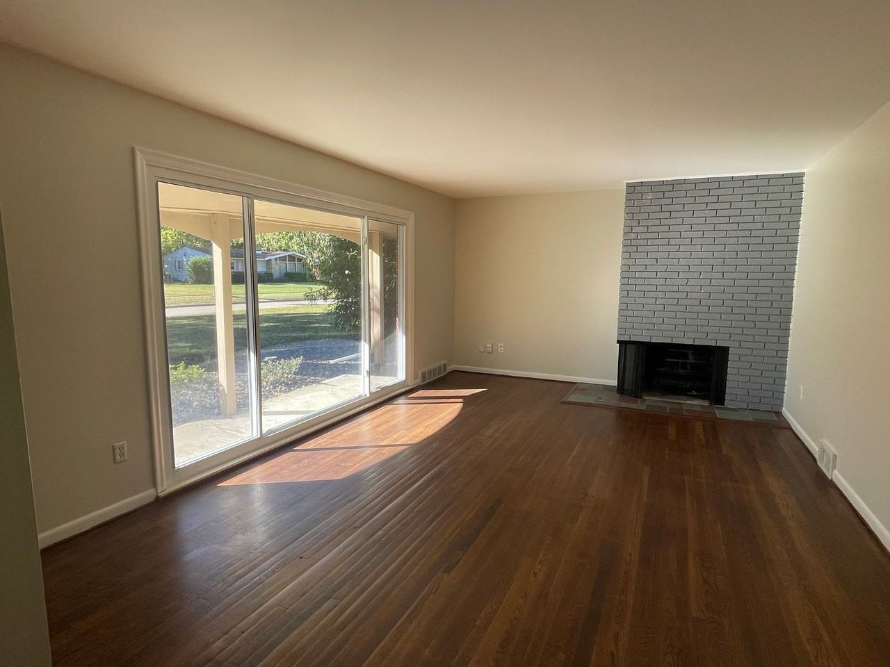 29606 Westbrook Pkwy - Photo 3 of 13