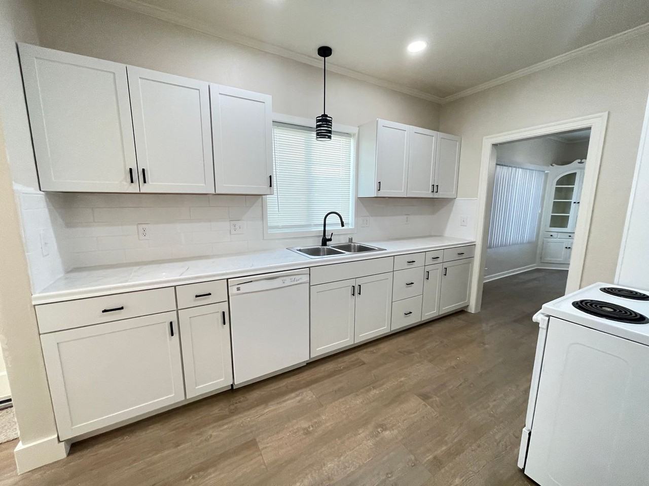 950 Live Oak Blvd - Photo 4 of 10