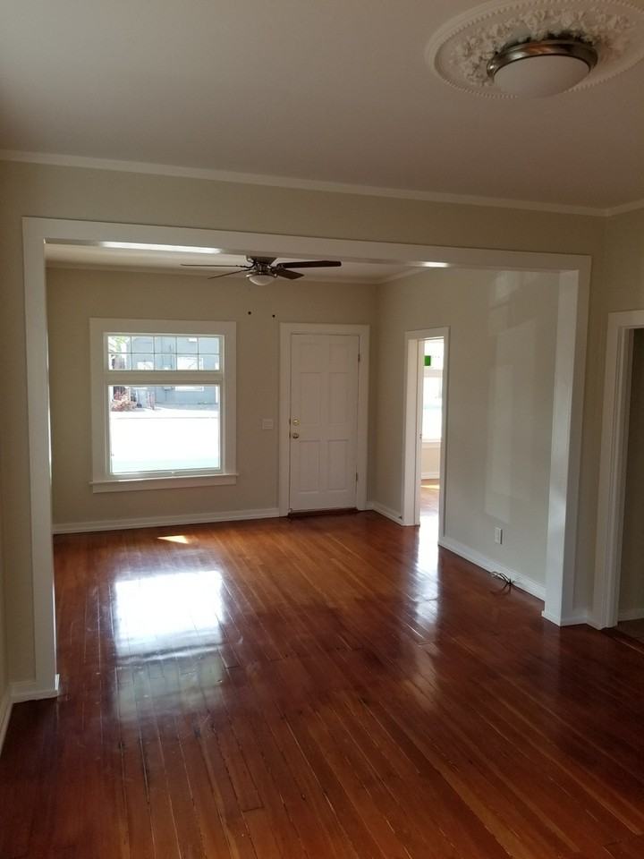 208 Lincoln Ave - Photo 3 of 19