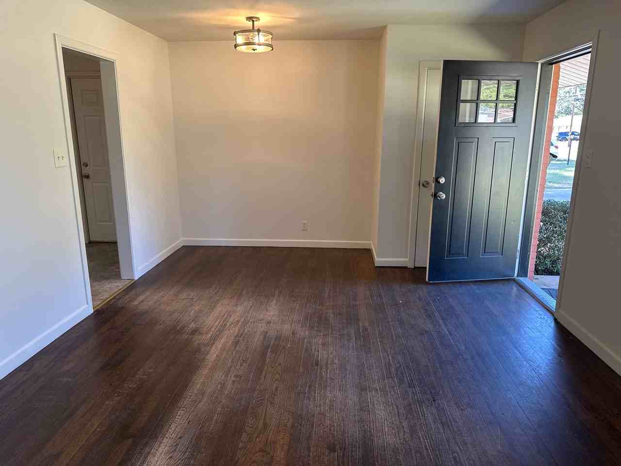 1505 Pettit Drive - Photo 2 of 21