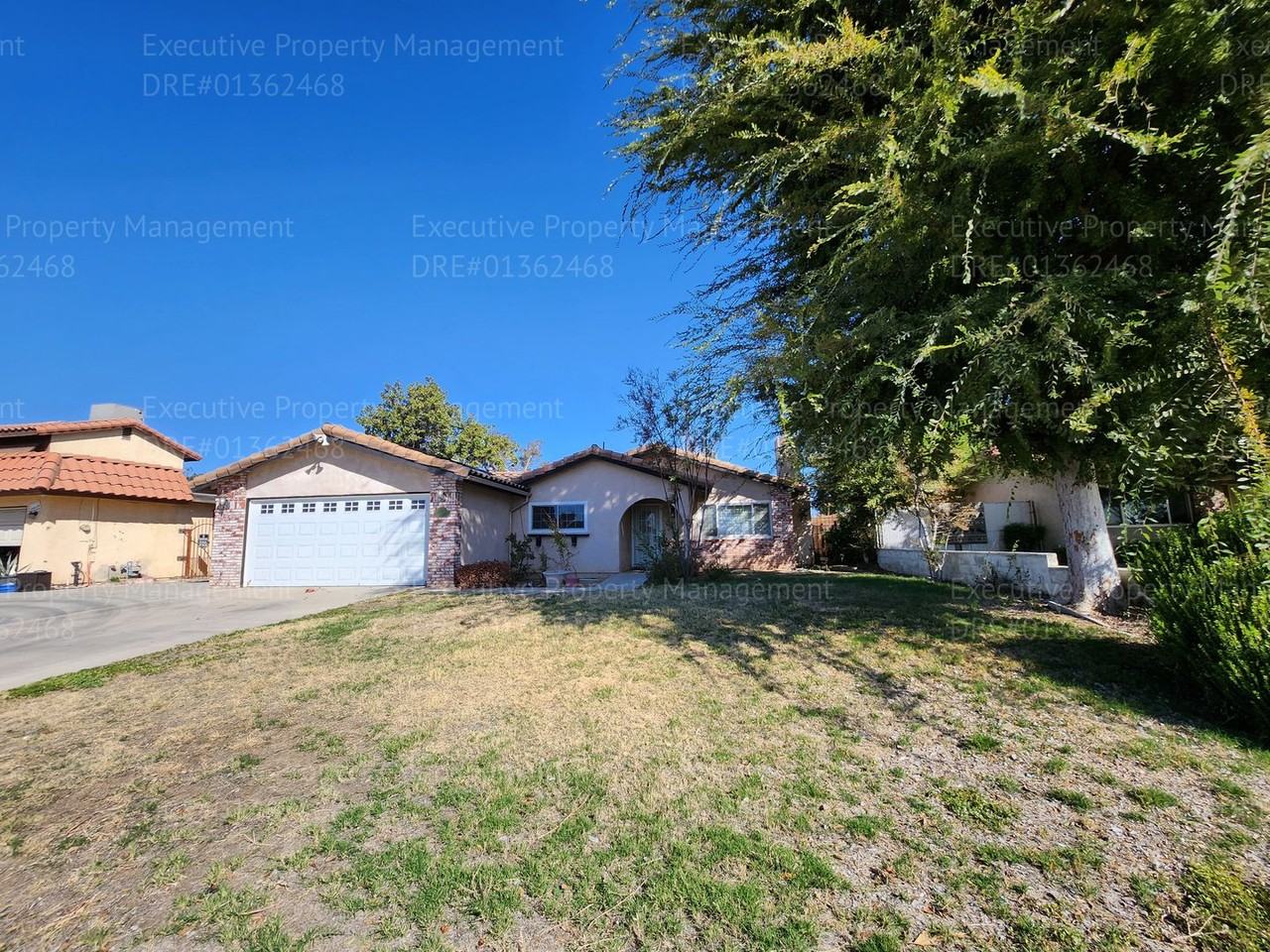 10112 Meacham Rd - Photo 2 of 37